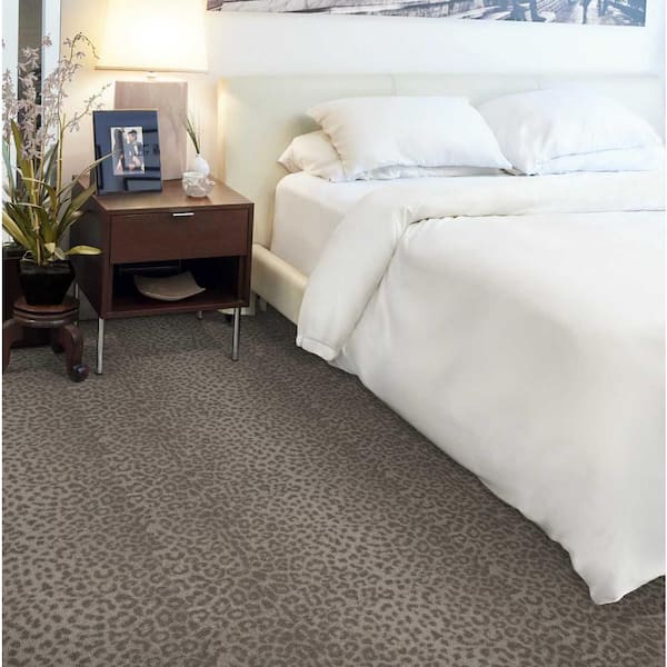 Safari Earth Custom Area Rug with Pad