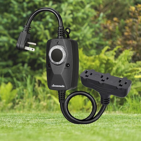 Outdoor Light Timer with 2 ft. Extension Cord, Weatherproof Photocell Timer with 3-Grounded Outlets for Holiday