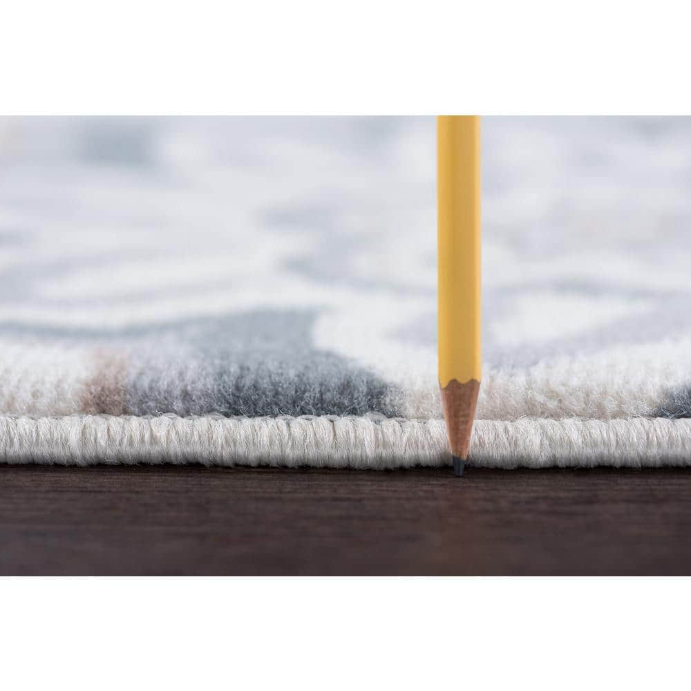Cream Floral Synthetic 5' x 7' Reversible Area Rug