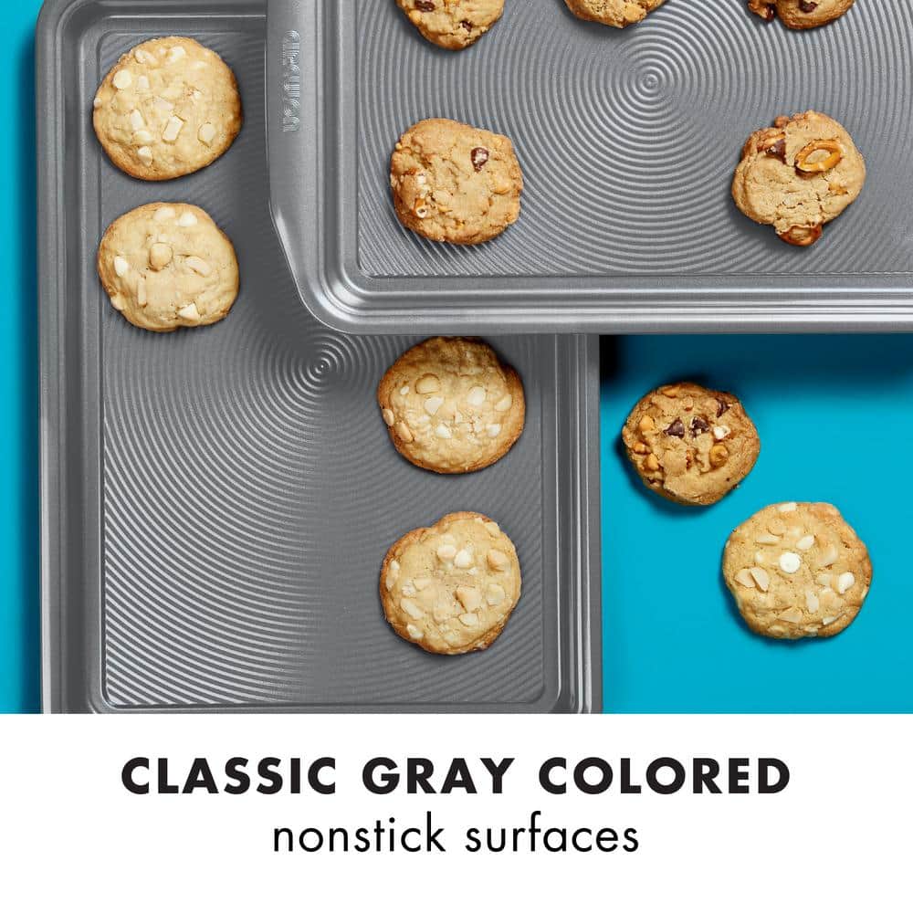 Gray Nonstick Aluminum Rectangular Cake Pan with Wide Handles