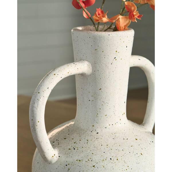 Signature DESIGN BY ASHLEY Dallinworth 16 in. White Terra Cotta