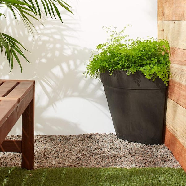 Traditional 13-1/2 in. x 17-1/2 in. Dark Charcoal PSW Corner Pot