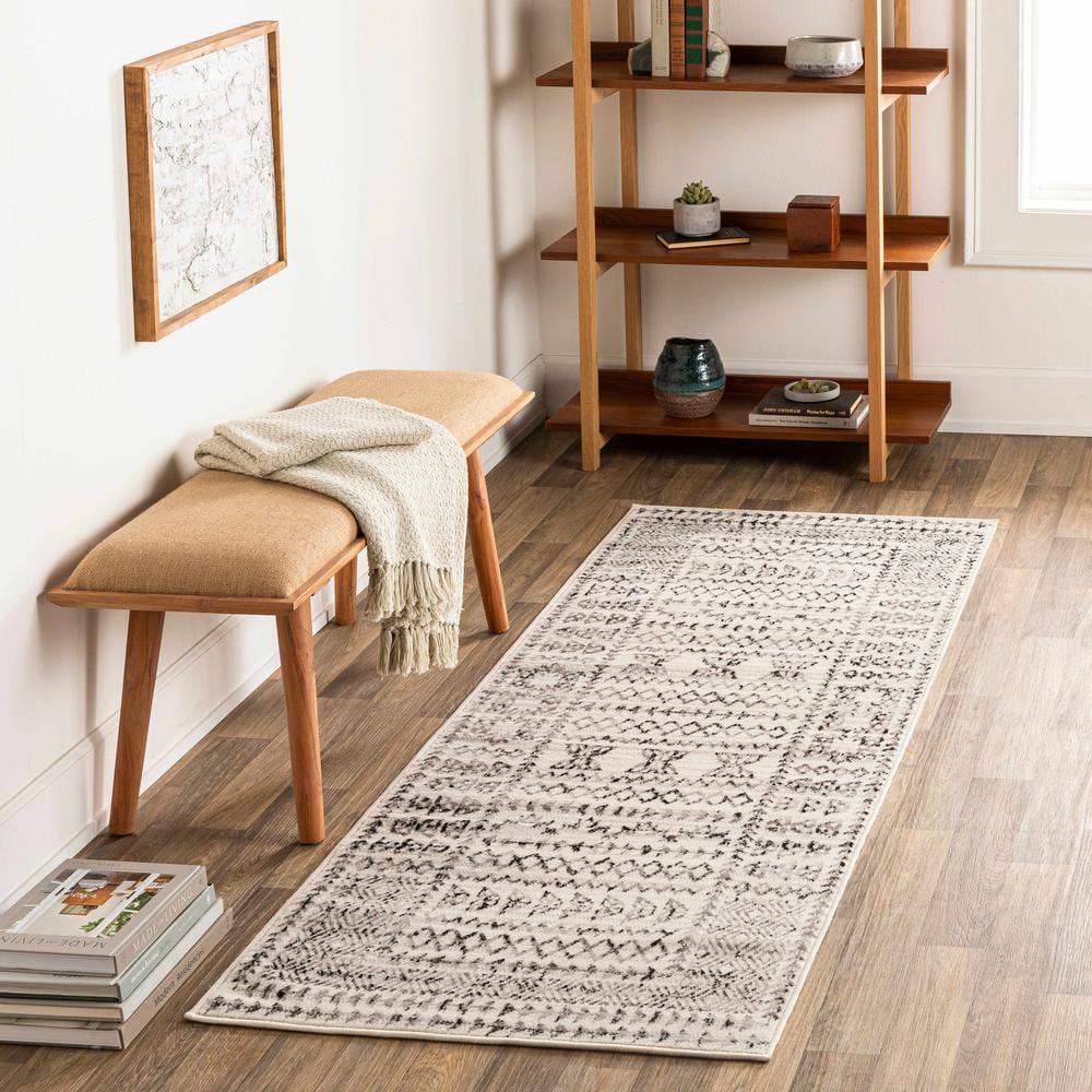Gray and Off-White 5' x 7' Synthetic Rectangular Area Rug