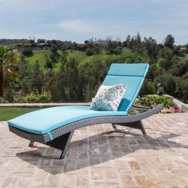 Noble House Salem Grey 2-Piece Faux Rattan Outdoor Patio Chaise Lounge with Blue Cushion
