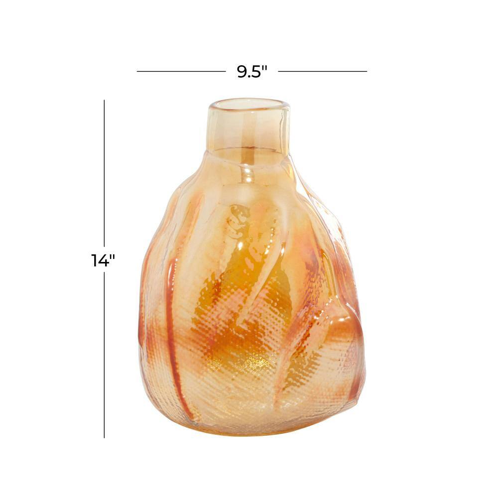 Gold and Clear Glass Table Vase with Bouquet Design