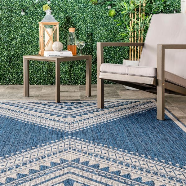 nuLOOM Landry Aztec Indoor/Outdoor Area Rug 2' x 3' in Charcoal