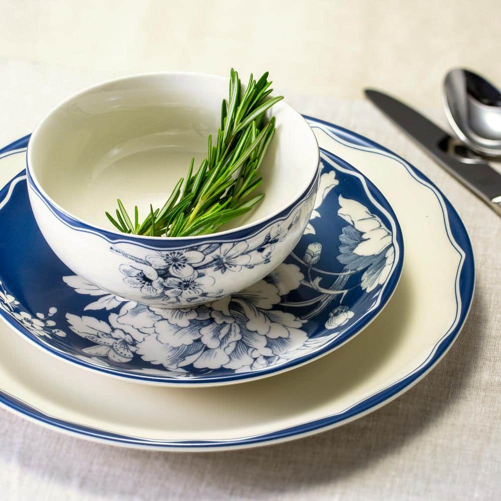 Blue and White Floral Porcelain Dinnerware Set, Service for 4