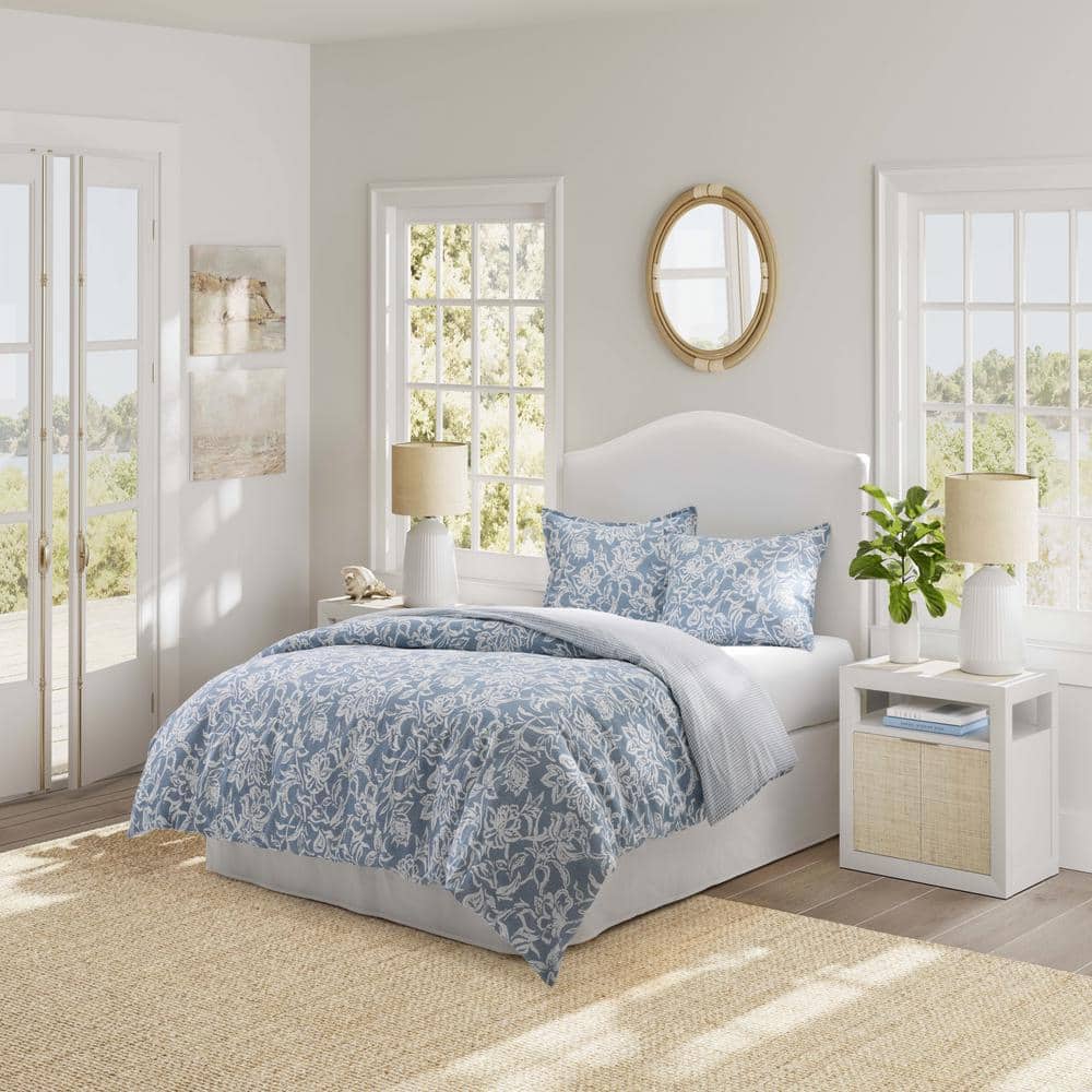 Twin Blue Mirage Cotton Reversible Comforter Set
