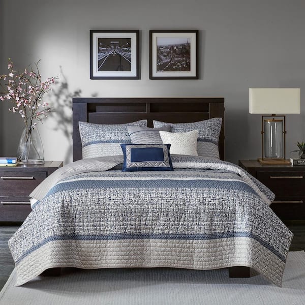 Melody 6-Piece Navy Microfiber Full/Queen Quilt Set