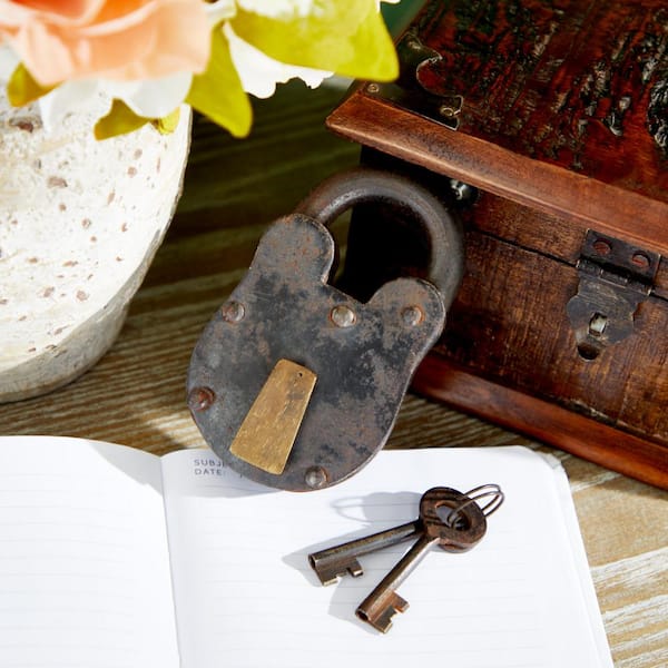 Litton Lane Bronze Metal Lock And Key
