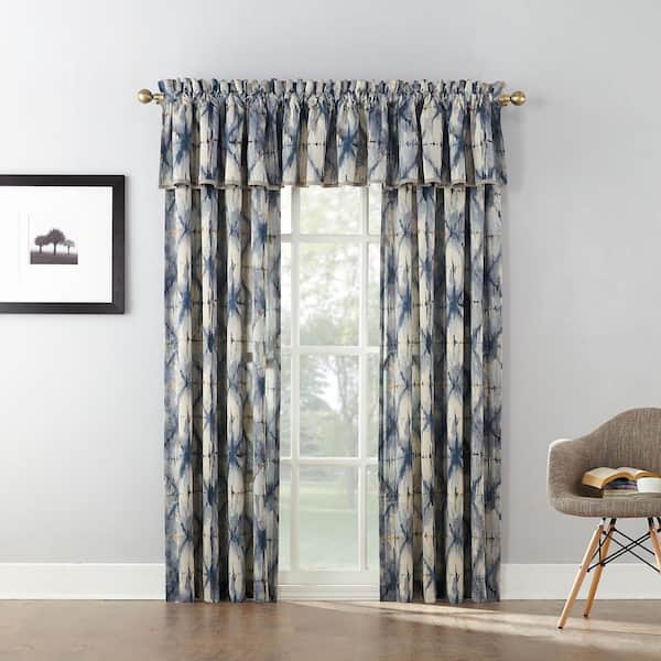 Sun Zero Keaton Geometric Watercolor Gray Layered 54 in. W x 63 in