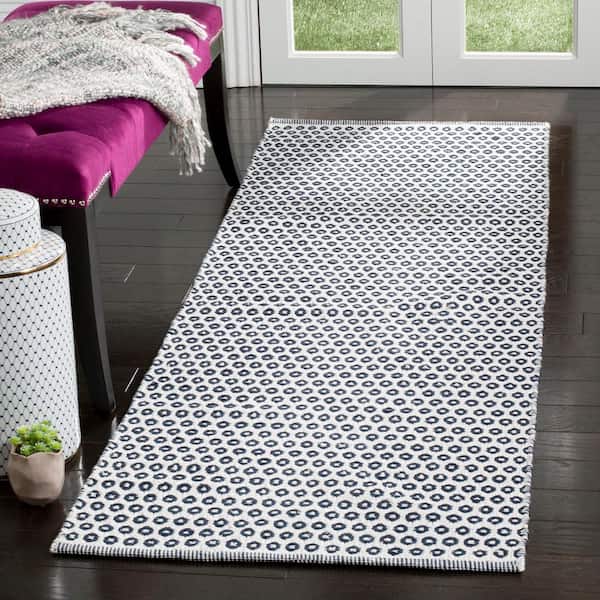 Montauk Blue/Ivory 2 ft. x 7 ft. Solid Runner Rug