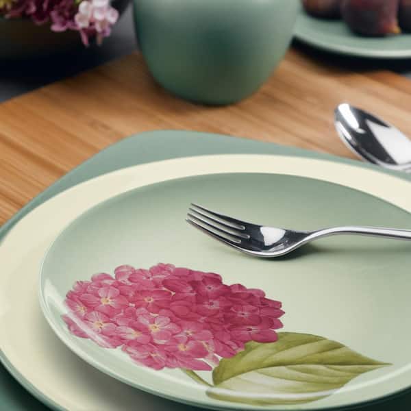 Colorwave Green 8.25 in. (Green) Stoneware Floral Accent Plates, (Set of 4)