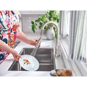 Haelyn Touchless Single-Handle Pull-Down Sprayer Kitchen Faucet with MotionSense Wave in Spot Resist Stainless Steel