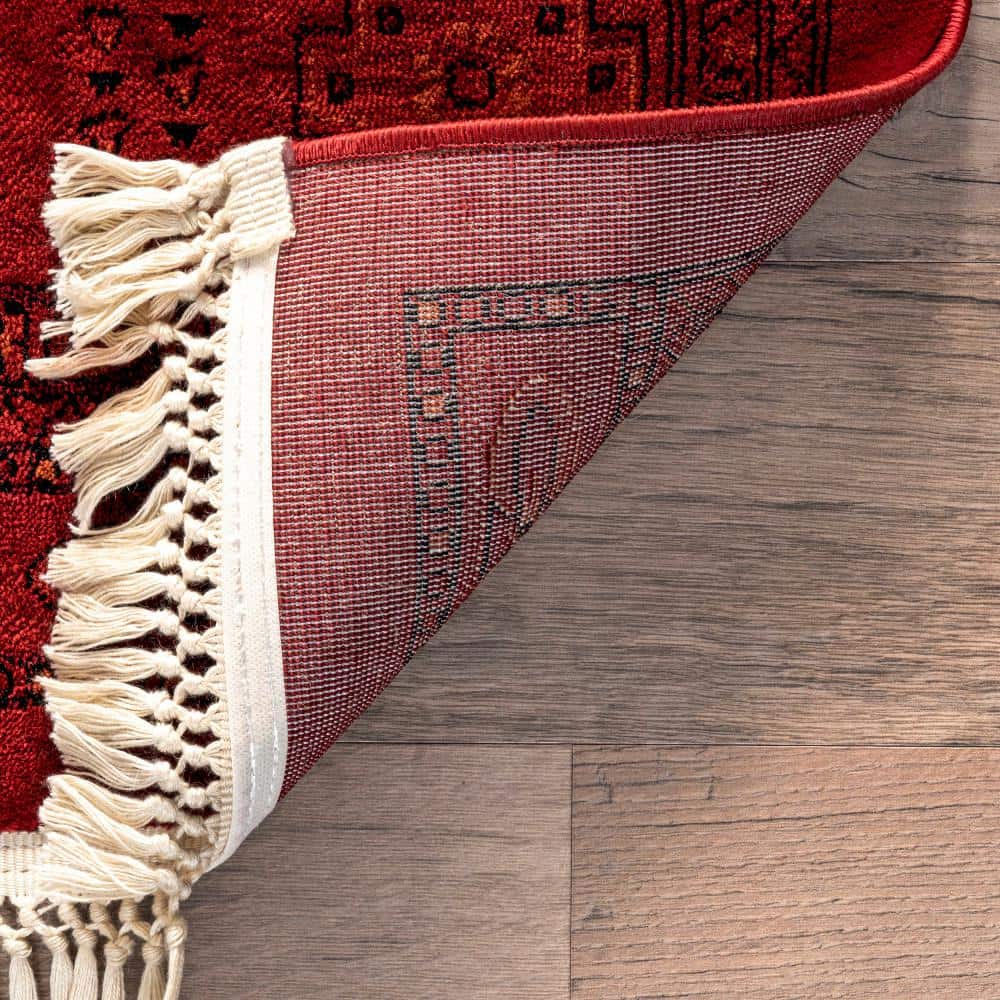 Red 5' x 7' Synthetic Traditional Motif Area Rug