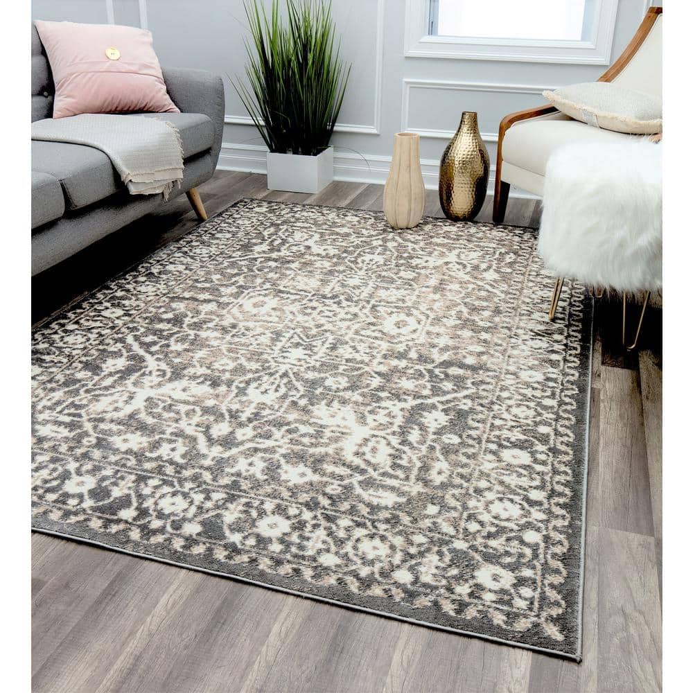 Regal Slate Grey 5' x 7' Synthetic Transitional Area Rug