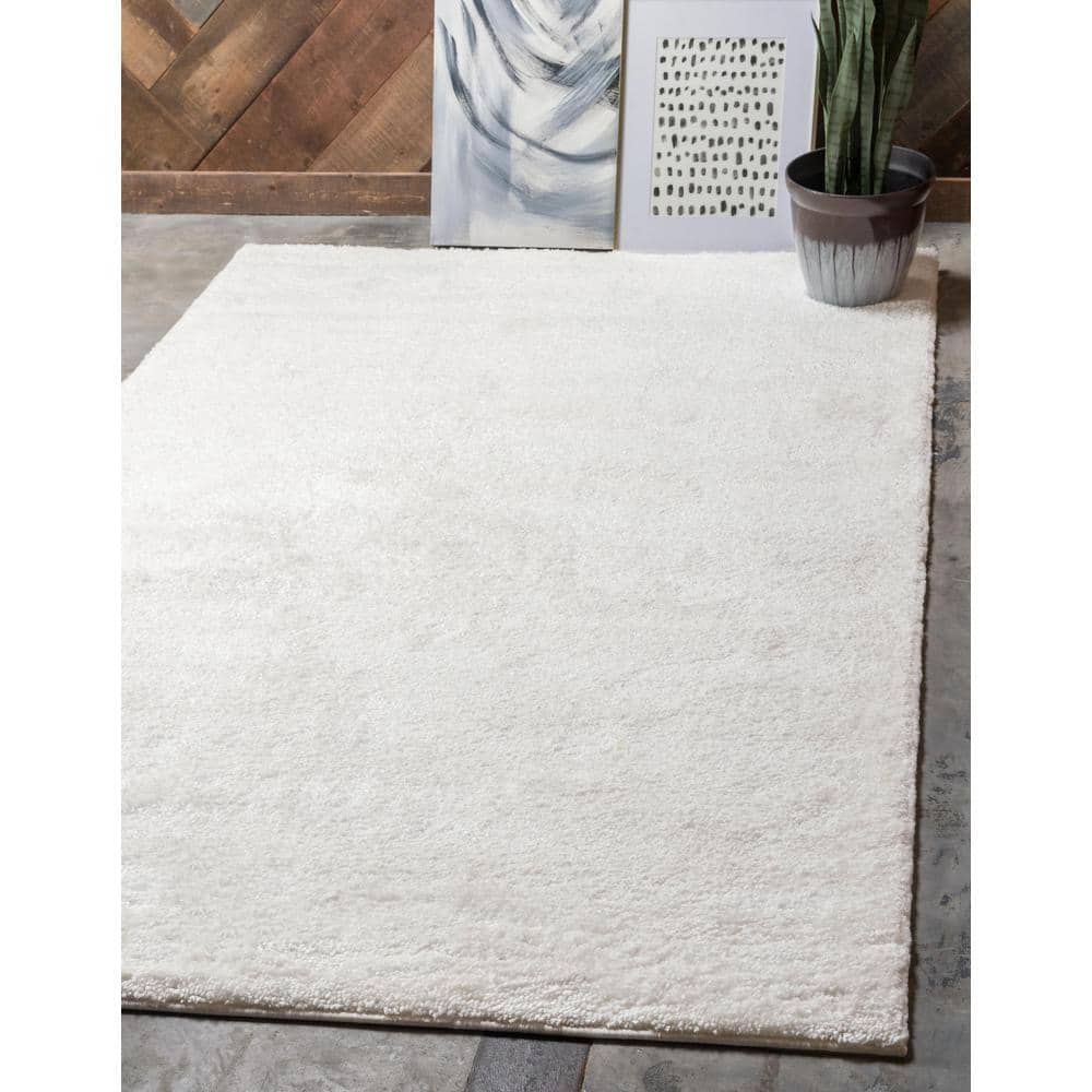 Snow White Solid Shag Rectangular Easy-Care Rug, 3' 3" x 5' 3"