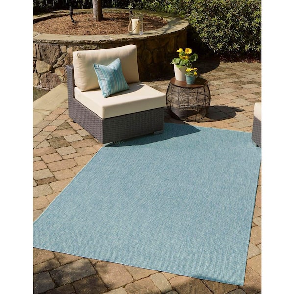 Outdoor Solid Aquamarine 7' 0 x 10' 0 Area Rug
