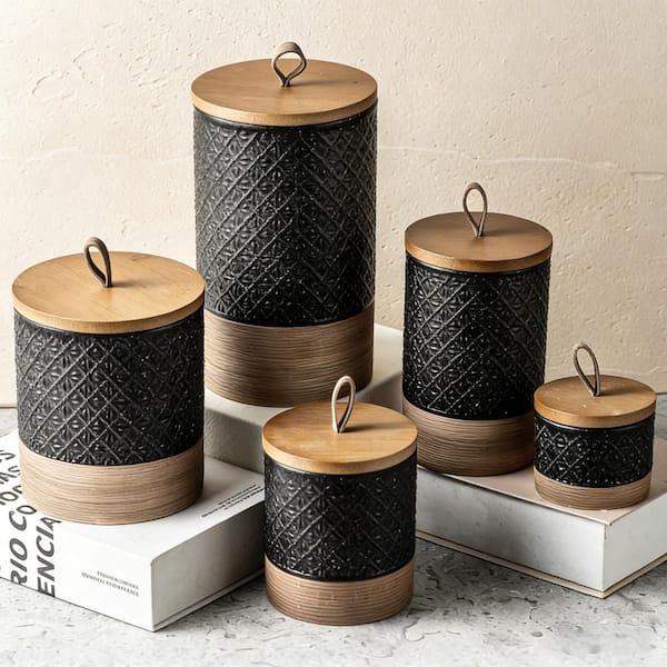 20 oz. Ceramic Jar with Airtight Lid, Coffee Container, Black Kitchen Food Storage Jar for Spice Loose Leaf Tea