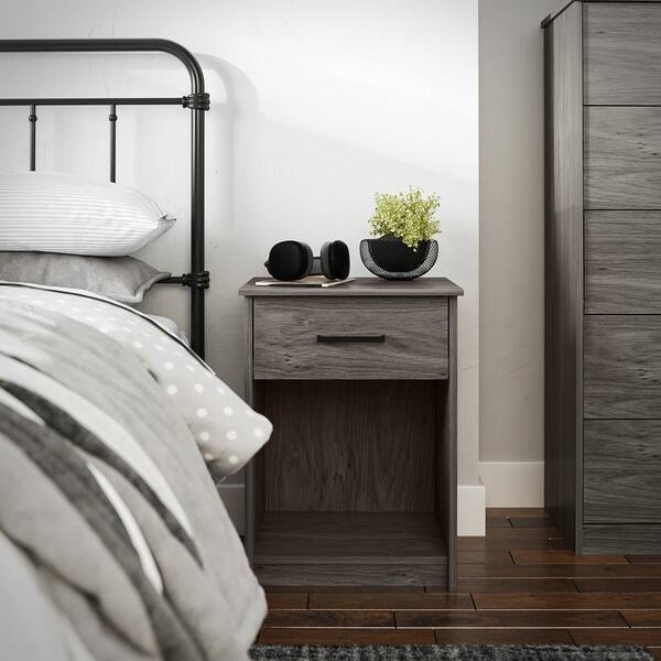 Ameriwood Home Karsan Nightstand with-Drawer, Gray Oak