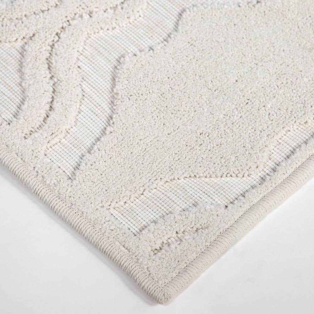Natural Gray Trellis Synthetic Stain-Resistant Area Rug 9' x 13'