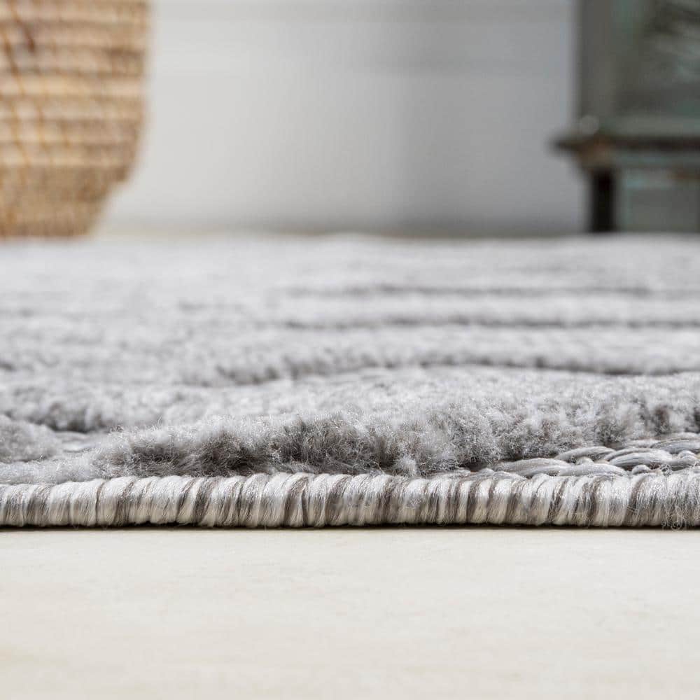 Modern Gray Geometric 8' x 10' Synthetic Area Rug