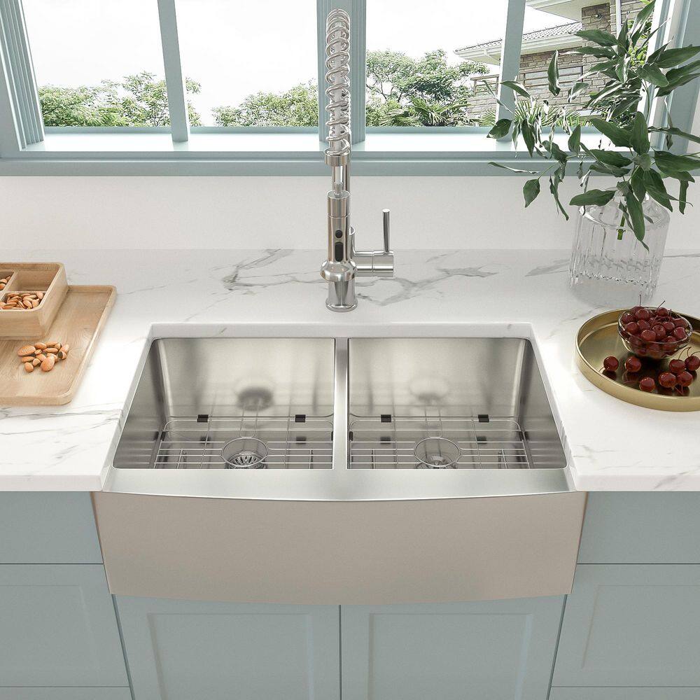 33'' Brushed Stainless Steel Double Bowl Farmhouse Kitchen Sink with Accessories