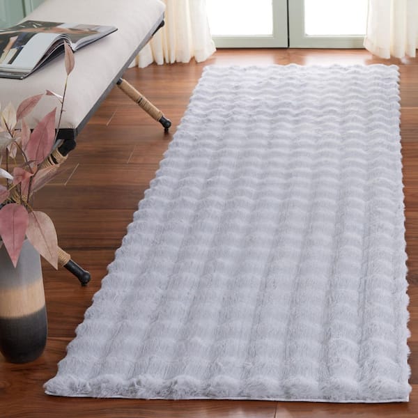 Faux Rabbit Bubble Gray 3 ft. x 8 ft. Machine Washable Solid High-Low Runner Rug