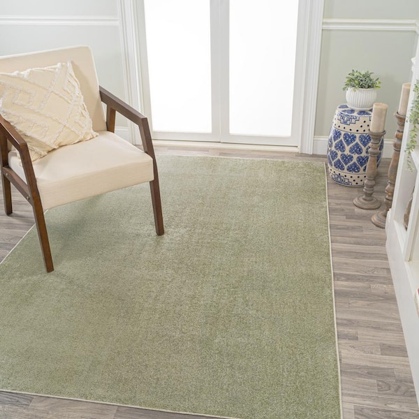 JONATHAN Y Twyla Classic Sage Green 4 ft. x 6 ft. Solid Low-Pile Machine-Washable Area Rug