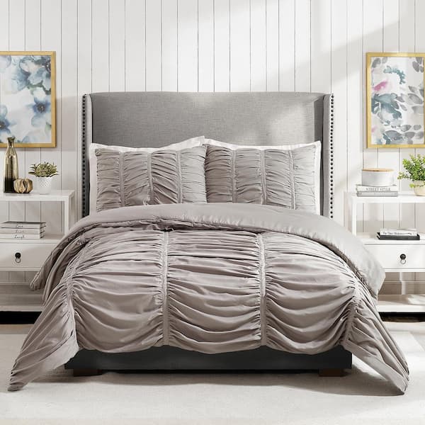 MODERN HEIRLOOM Emily Texture 3-Piece Light Gray King Polyester Comforter Set