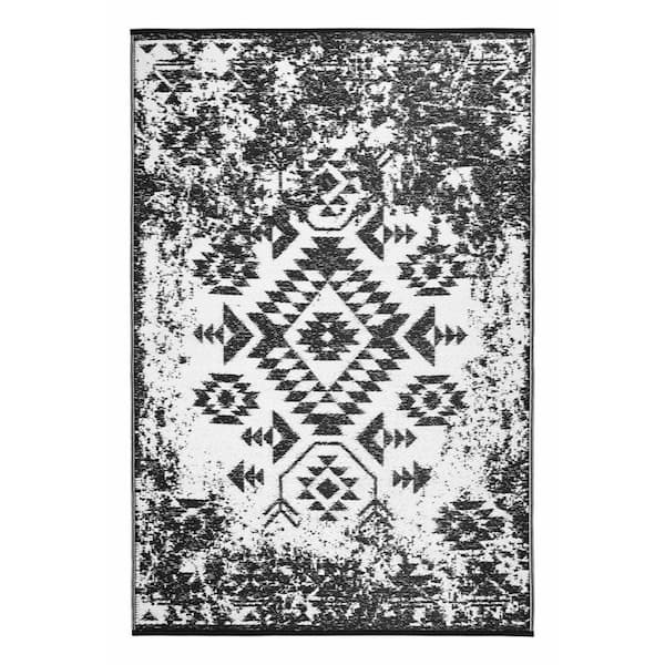 Black 4 ft. x 6 ft. Woven Border Polypropylene Rectangle Indoor/Outdoor Area Rug
