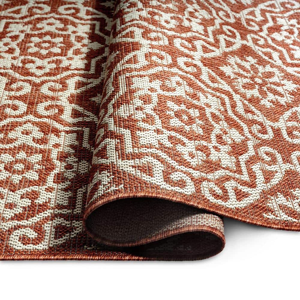Terracotta Ivory Geometric Medallion Indoor/Outdoor Area Rug 6' x 9'