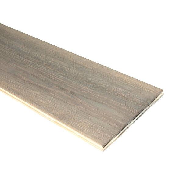 Mohawk Artist Dream Heirloom Hickory 0.5 in. T x 7.5 in. W Hand Scraped Engineered Hardwood Flooring (27.41 sq. ft./case)