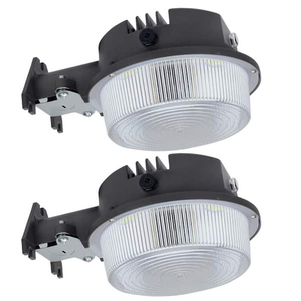 Lithonia Lighting 1770-Lumen 150-Watt EQ Bronze LED Dusk-to-Dawn Floodlight Lithonia Lighting 1770-Lumen 150-Watt EQ Bronze LED Dusk-to-Dawn Floodlight