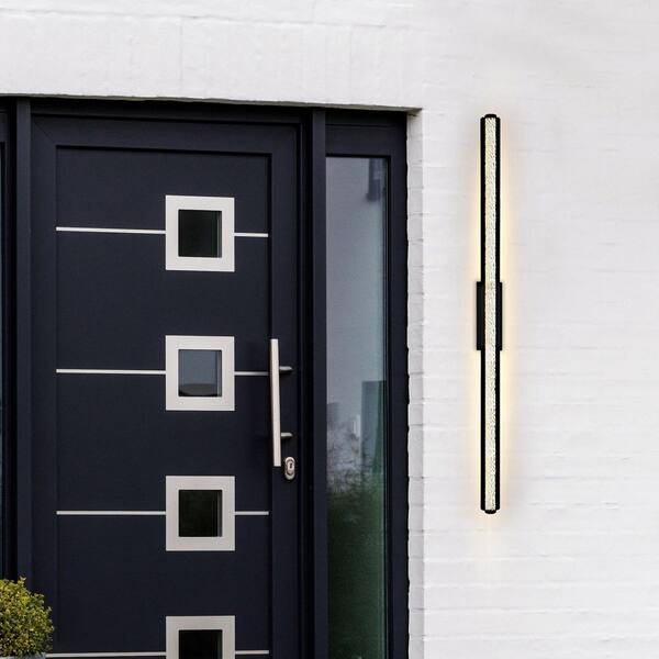 Fiji Black Outdoor Wall Light Integrated LED
