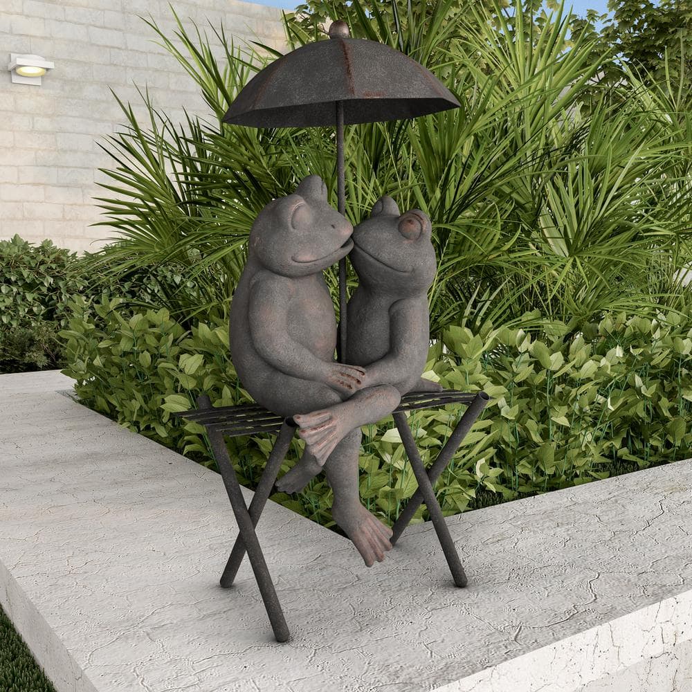 Romantic Frog Couple Polyresin Garden Statue with Umbrella