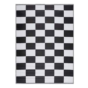 California Black and White 5 ft. x 7 ft. Folded Reversible Recycled Plastic Indoor/Outdoor Area Rug-Floor Mat