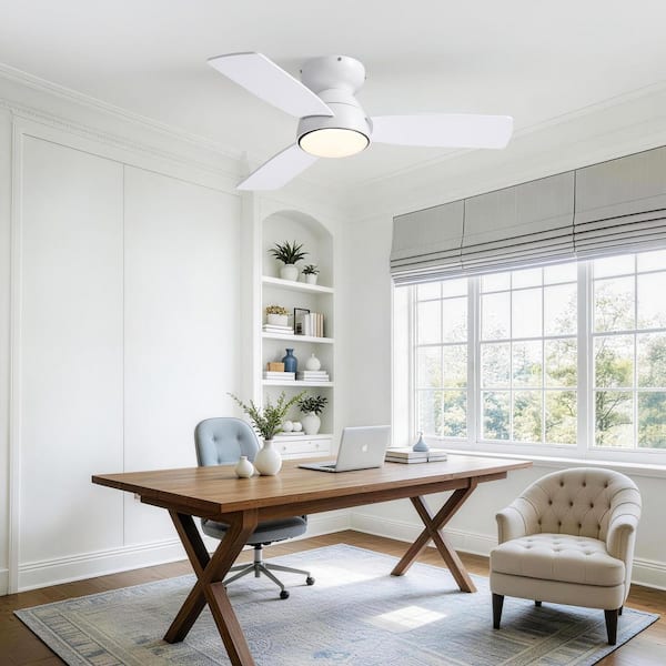 32 in. Indoor Modern Smart Standard Flush Mount White Ceiling Fan with Lights Reversible Rotation and Remote Control