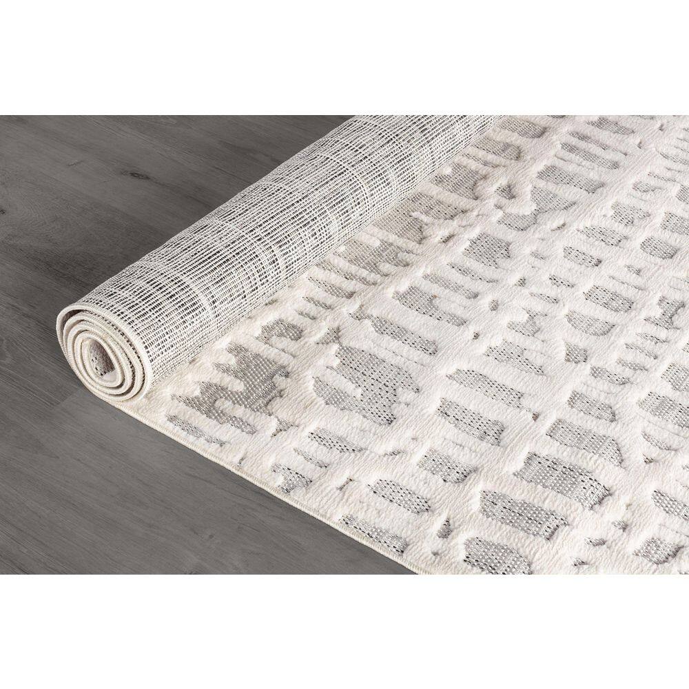 Gray and White Synthetic Flat Woven Rectangular Area Rug 5' x 7'