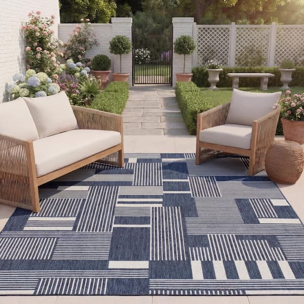 Beach House 5 ft. x 8 ft. Navy/Ivory Geometric Solid Striped Indoor/Outdoor Area Rug