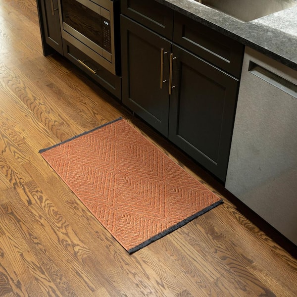 Alma Orange 2 ft. x 3 ft. Diamond Machine Washable Indoor Area Rug