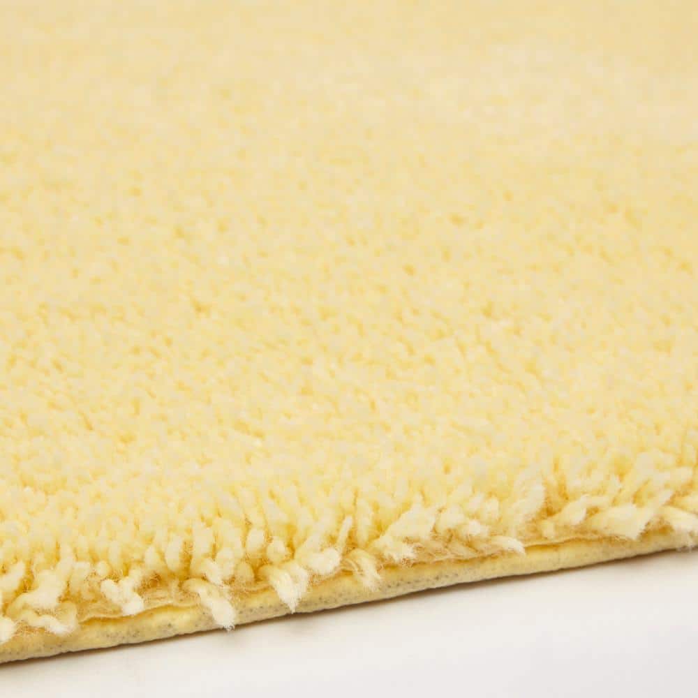 Butter Cream 24" x 20" Nylon Bath Rug