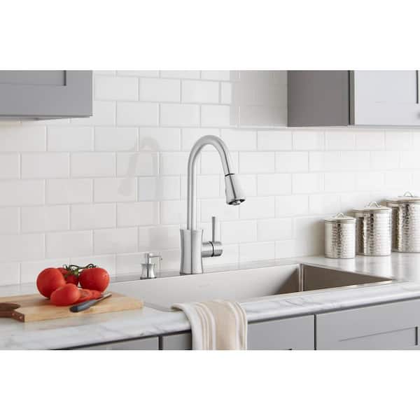 Luca Single-Handle Pull-Down Sprayer Kitchen Faucet in Stainless Steel