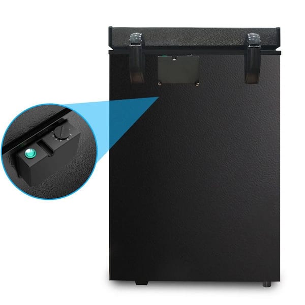 COWSAR 20.67 in. W 2.8 cu. ft. Manual Defrost Garage Ready Chest