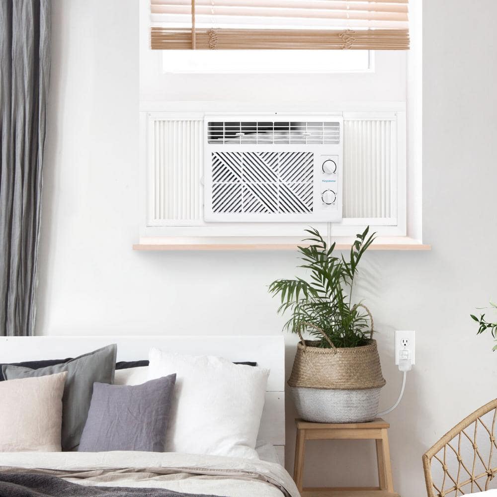 Keystone 5,050 BTU White Window Mounted Air Conditioner with Sleep Mode