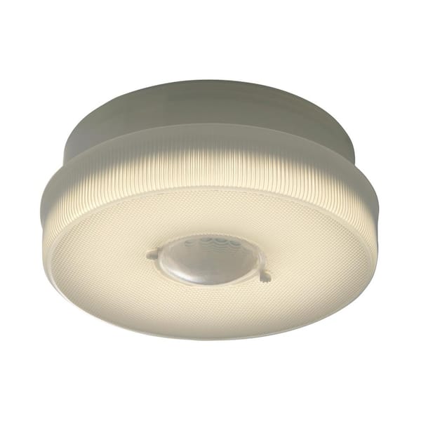 Defiant 360-Degree White Motion Activated Battery Powered Indoor