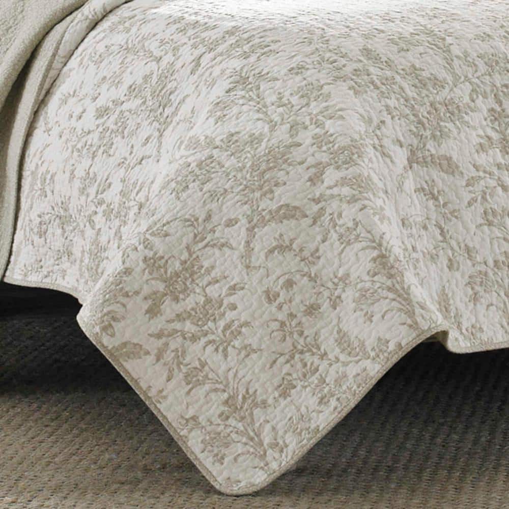 Beige Reversible Cotton King Quilt Set with Shams