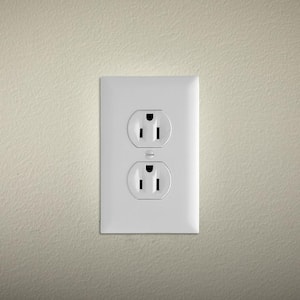 Pass and Seymour 1-Gang 1-Duplex Outlet Unbreakable Wall Plate, White (10-Pack)