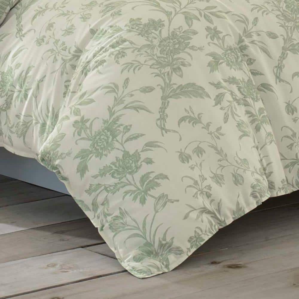 King White Cotton Reversible 7-Piece Comforter Set