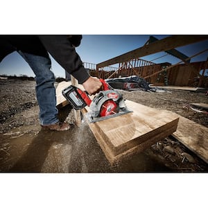 M18 FUEL 18V 7-1/4 in. Lithium-Ion Brushless Cordless Circular Saw with M18 5.0 Ah Battery